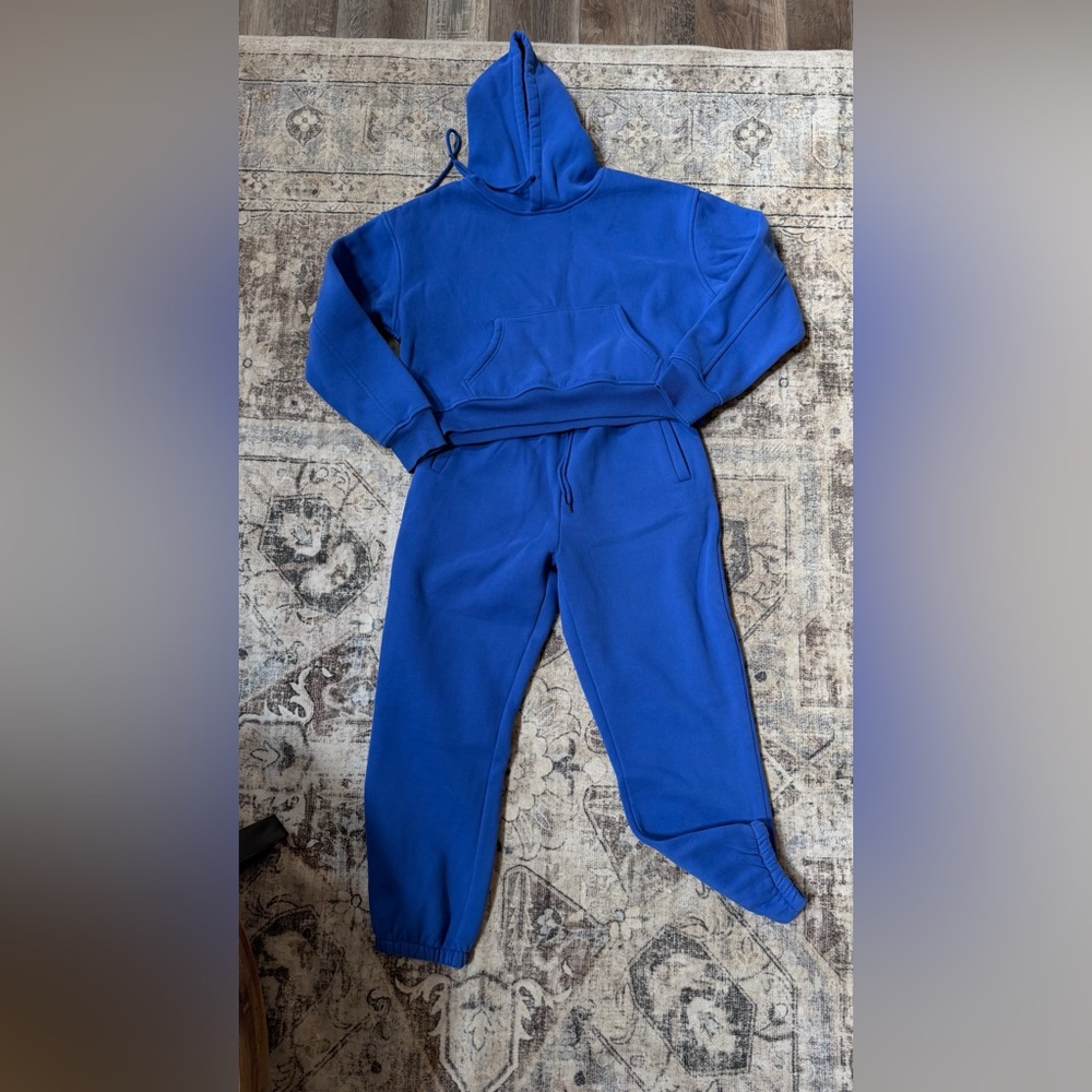 Amazon Women's Royal Blue Hoodie & Jogger Sweatpant Set